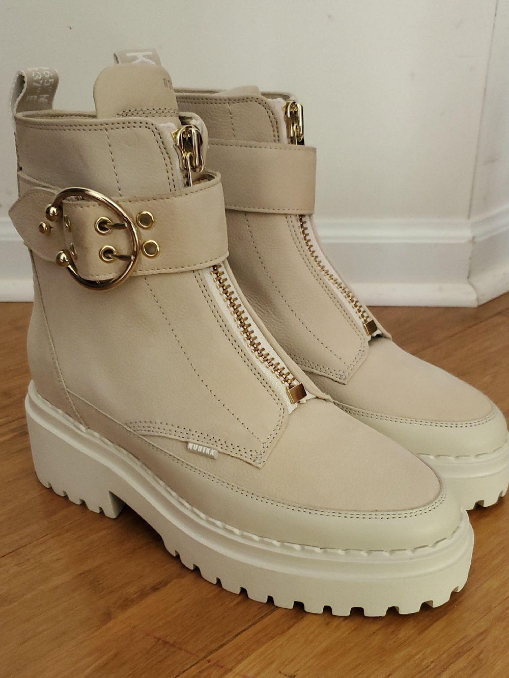 Nubikk Platform Zip Combat Boots in Cream Size 38